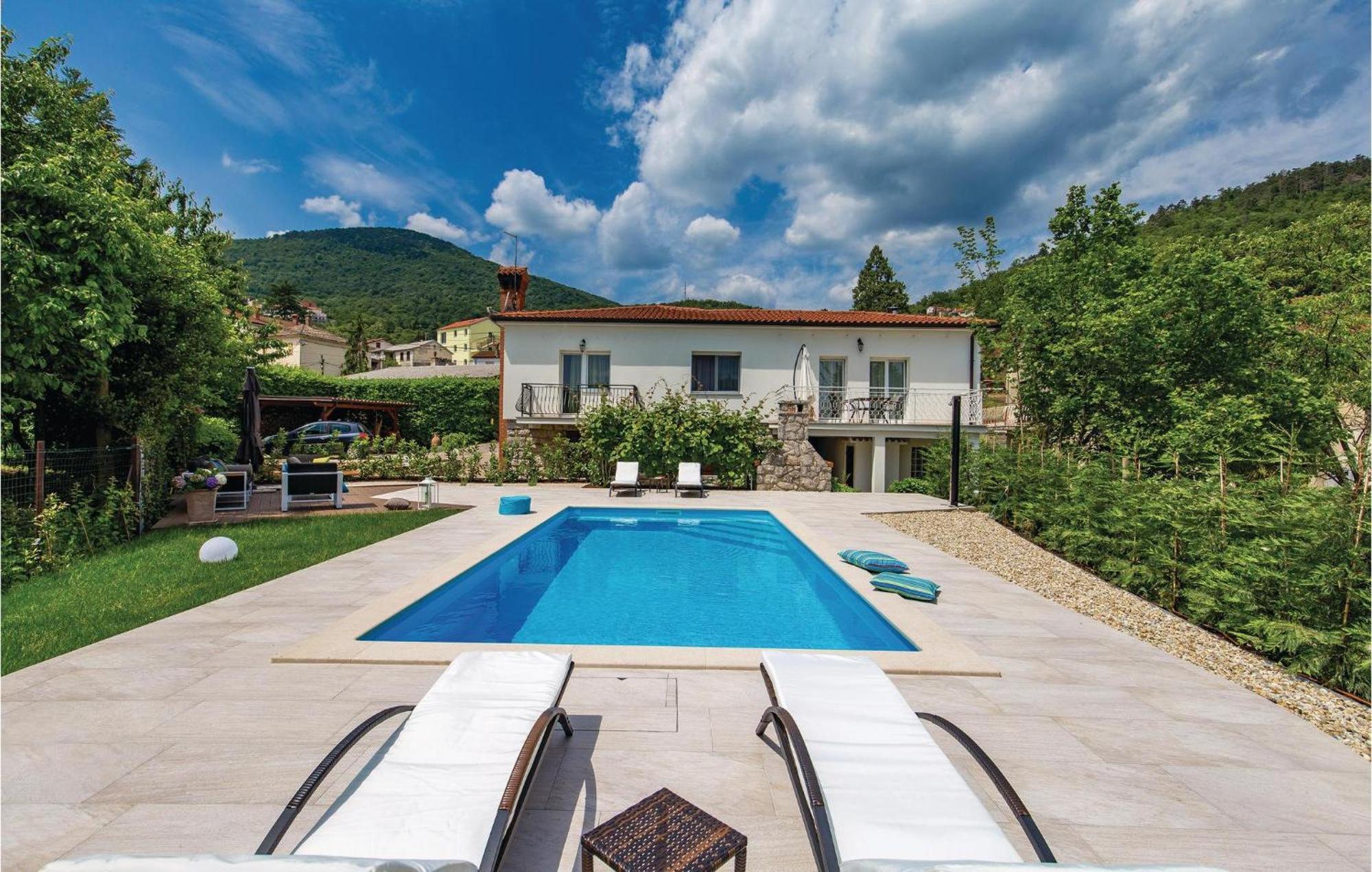 Lovely Home In Matulji With Outdoor Swimming Pool מראה חיצוני תמונה