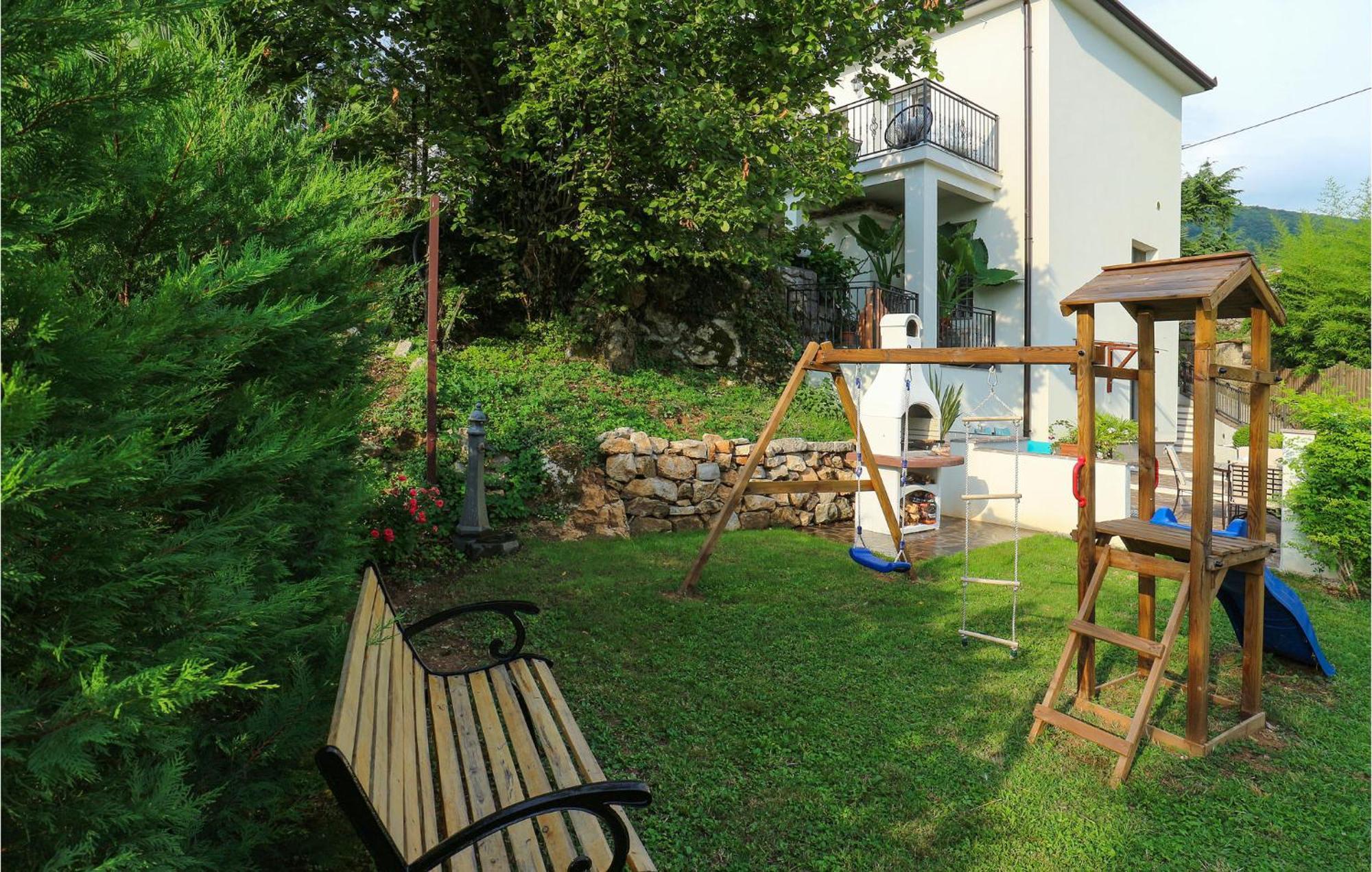 Lovely Home In Matulji With Outdoor Swimming Pool מראה חיצוני תמונה