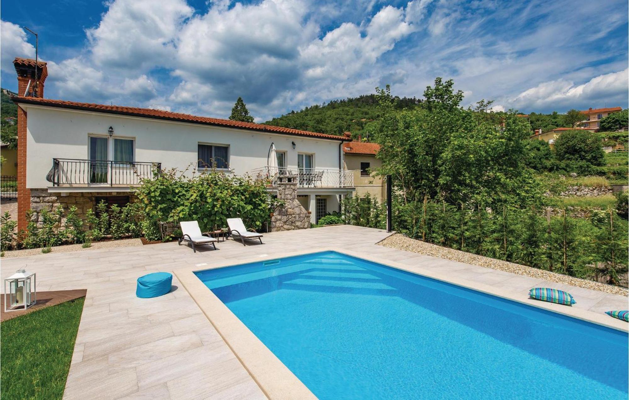 Lovely Home In Matulji With Outdoor Swimming Pool מראה חיצוני תמונה