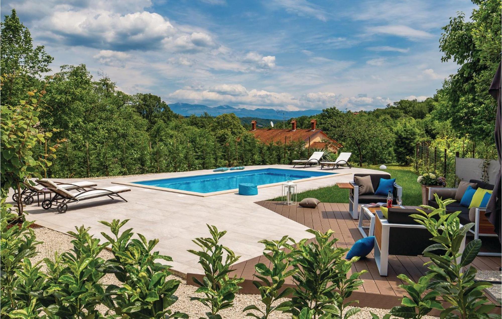 Lovely Home In Matulji With Outdoor Swimming Pool מראה חיצוני תמונה
